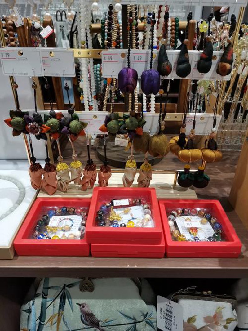 网红饰品